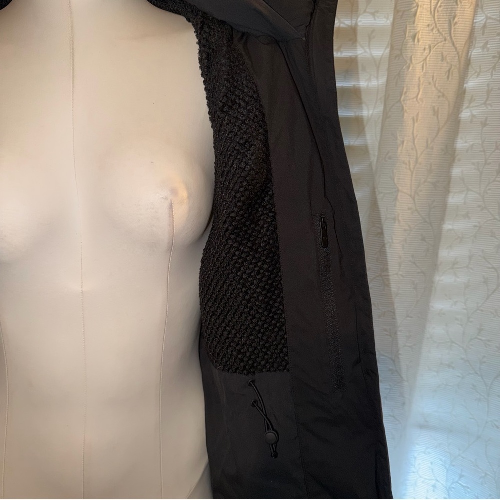 Lululemon down coat - Picture 11 of 15